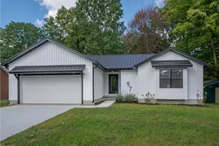 97 Nottingham St, Tallmadge, OH 44278 - Photo 2