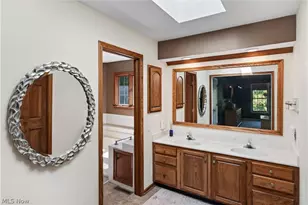 7683 Hudson Park Dr, Hudson, OH 44236 - Photo 26