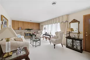 2500 Grove St NE, Canton, OH 44721 - Photo 6