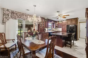 2500 Grove St NE, Canton, OH 44721 - Photo 4