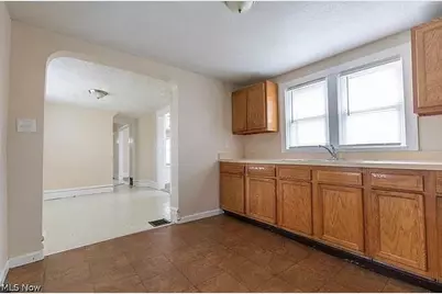 510 Bell Street, Akron, OH 44307 - Photo 2