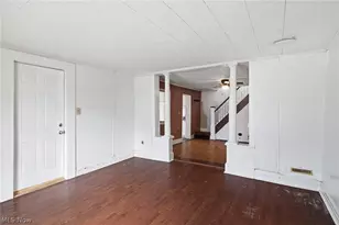 29 S High St, Jeromesville, OH 44840 - Photo 4