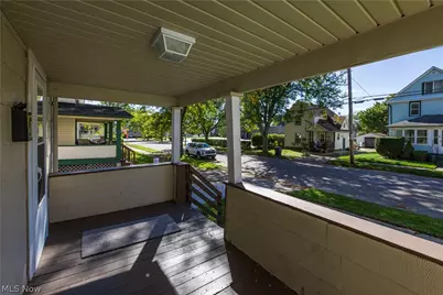2221 10th Street SW, Akron, OH 44314 - Photo 6