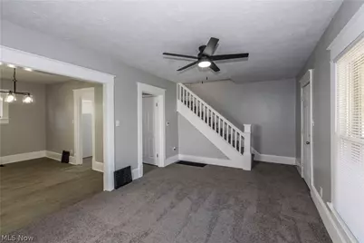 2221 10th Street SW, Akron, OH 44314 - Photo 8