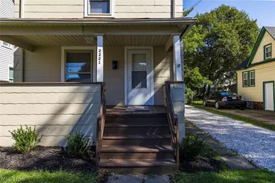 2221 10th Street SW, Akron, OH 44314 - Photo 4