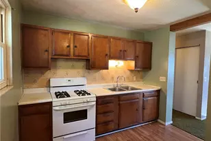 1411 E 27th St, Ashtabula, OH 44004 - Photo 2