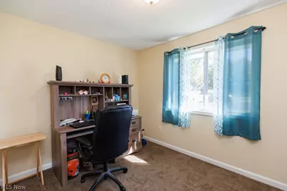245 Defiance Avenue, Elyria, OH 44035 - Photo 8