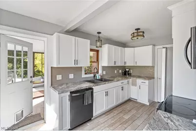 1415 Faircrest Street SE, Canton, OH 44707 - Photo 12