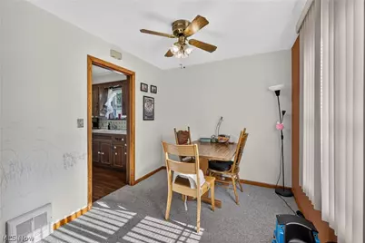 415 E 305th Street, Willowick, OH 44095 - Photo 8