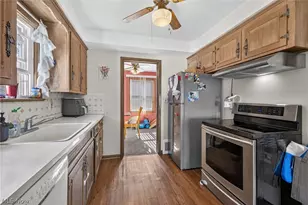 415 E 305th St, Willowick, OH 44095 - Photo 16