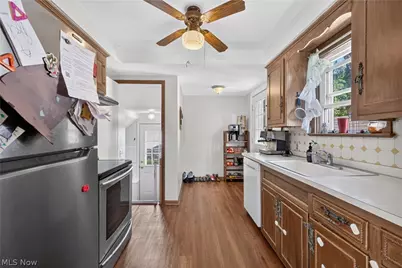 415 E 305th Street, Willowick, OH 44095 - Photo 12