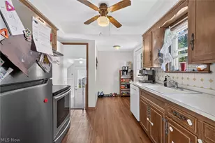 415 E 305th St, Willowick, OH 44095 - Photo 12