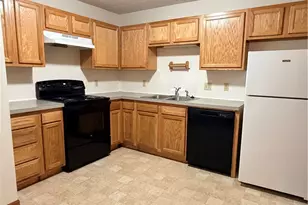 1898 Springfield Lake Blvd, Akron, OH 44312 - Photo 2