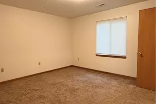 1898 Springfield Lake Blvd, Akron, OH 44312 - Photo 6