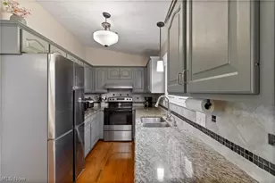 3544 Ada Vista Dr, Uniontown, OH 44685 - Photo 12