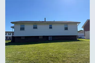 1142 Courtland Road, Weirton, WV 26062 - Photo 4