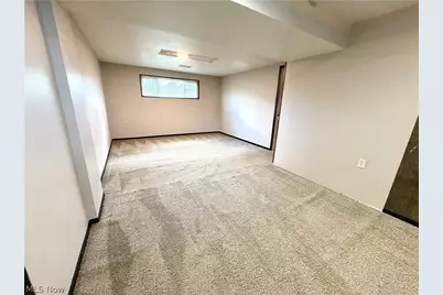 1142 Courtland Road, Weirton, WV 26062 - Photo 26