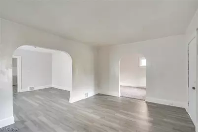 11701 Gay Avenue, Loveland, OH 44105 - Photo 6