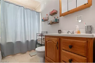 959 Neimans Avenue SE, East Canton, OH 44730 - Photo 14