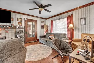 251 Norton Ave, Barberton, OH 44203 - Photo 6