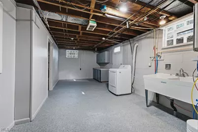 1004 Eastwood Street NE, Canton, OH 44714 - Photo 36