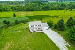 7253 Edison St NE, Hartville, OH 44632 - Photo 4