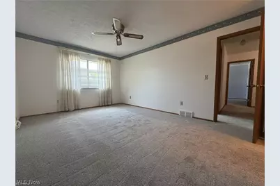 5484 Wildwood Court #B, Willoughby, OH 44094 - Photo 14