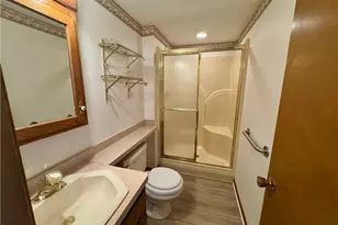 5484 Wildwood Ct, Willoughby, OH 44094 - Photo 10