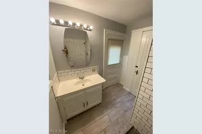 493 Rentschler Street, Akron, OH 44304 - Photo 8