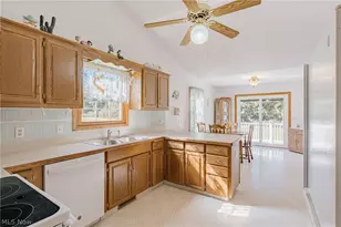 15705 Lowe Rd NE, Alliance, OH 44601 - Photo 12