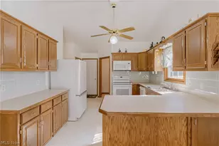 15705 Lowe Rd NE, Alliance, OH 44601 - Photo 10