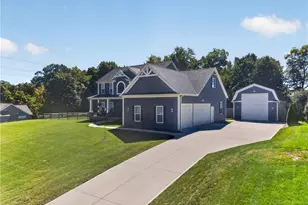 294 Sapphire Ln, Streetsboro, OH 44241 - Photo 2