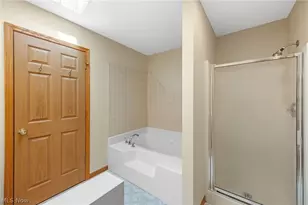 591 Breiton Cir, Barberton, OH 44203 - Photo 32