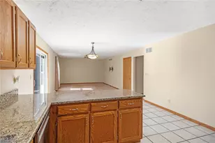 591 Breiton Cir, Barberton, OH 44203 - Photo 20