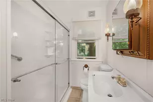 6077 Lake Ave, Elyria, OH 44035 - Photo 20