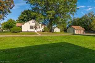 6077 Lake Ave, Elyria, OH 44035 - Photo 38