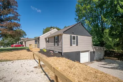 12800 Redwood Avenue NW, Uniontown, OH 44685 - Photo 28