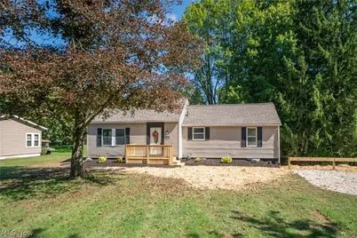 12800 Redwood Avenue NW, Uniontown, OH 44685 - Photo 36