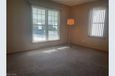 403 E 323rd Street, Willowick, OH 44095 - Photo 12