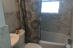 480 W Hylda Ave, Youngstown, OH 44511 - Photo 4