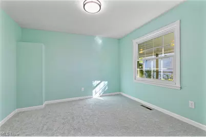 15711 Leigh Ellen Avenue, Loveland, OH 44135 - Photo 26