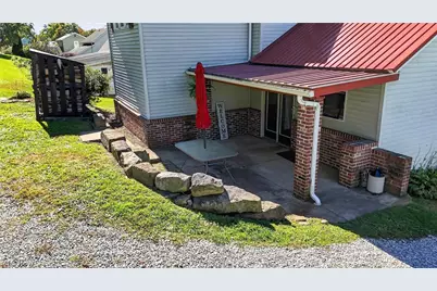 336 Upper Railroad Street, Killbuck, OH 44637 - Photo 4