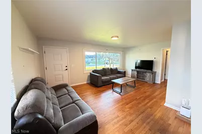 676 Lucille Drive, Elyria, OH 44035 - Photo 6