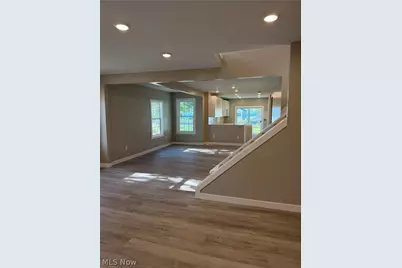 2912 W Erie Avenue, Lorain, OH 44053 - Photo 8