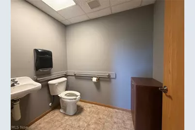 4824 Cleveland Avenue S, Canton, OH 44707 - Photo 34