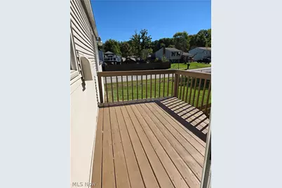 1025 Sunnywood Lane, Ravenna, OH 44266 - Photo 4
