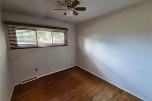 1565 E 332nd St, Eastlake, OH 44095 - Photo 6