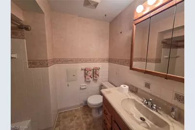 1565 E 332nd Street, Eastlake, OH 44095 - Photo 14