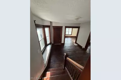 1439 E 110th Street, Loveland, OH 44106 - Photo 2