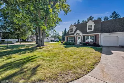 9838 Highgate Court, Mentor, OH 44060 - Photo 4